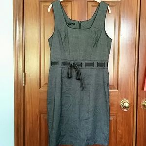 Cute ribbon waist dress